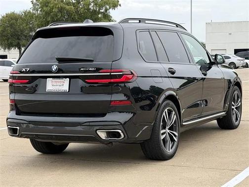 2025 BMW X7 xDrive40i