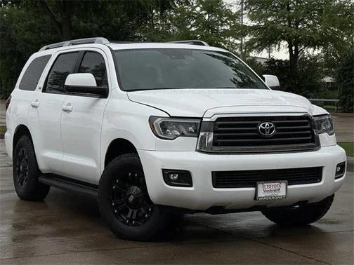 2020 Toyota Sequoia SR5