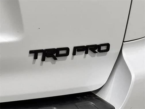 2022 Toyota Sequoia Base