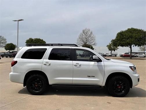 2022 Toyota Sequoia Base