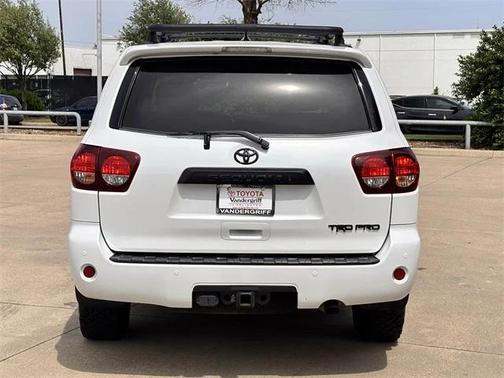 2022 Toyota Sequoia Base