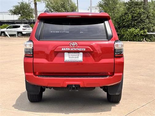 2024 Toyota 4Runner SR5