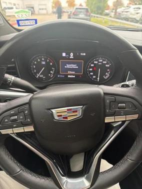 2024 Cadillac XT6 Premium Luxury FWD