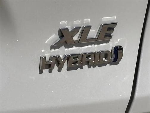 2023 Toyota RAV4 Hybrid XLE Premium