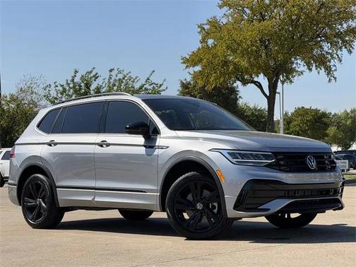 2024 Volkswagen Tiguan 2.0T SE R-Line Black