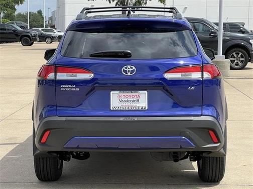 2025 Toyota Corolla Cross LE