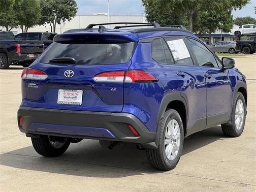 2025 Toyota Corolla Cross LE