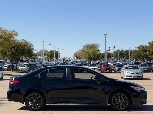 2025 Toyota Corolla SE