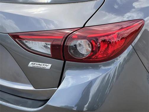 2018 Mazda Mazda3 Sport