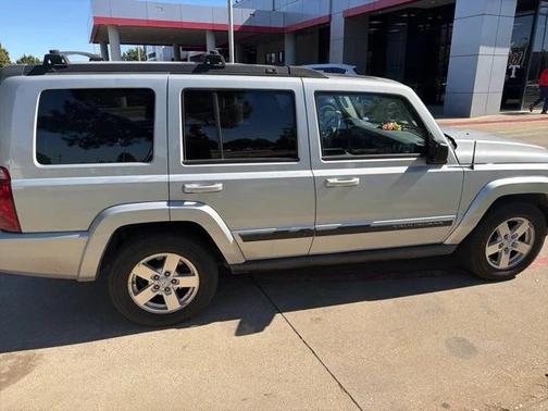 2007 Jeep Commander Sport
