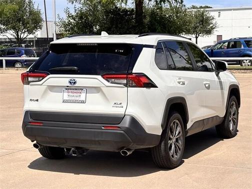2022 Toyota RAV4 Hybrid XLE Premium