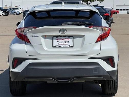 2021 Toyota C-HR XLE