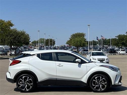 2021 Toyota C-HR XLE