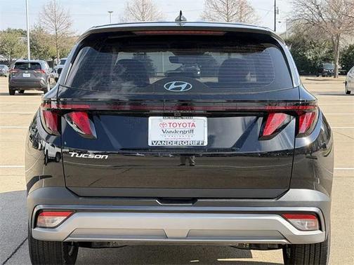 2025 Hyundai TUCSON SE