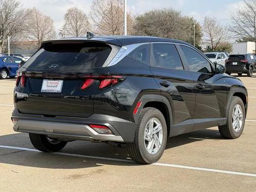 2025 Hyundai TUCSON SE