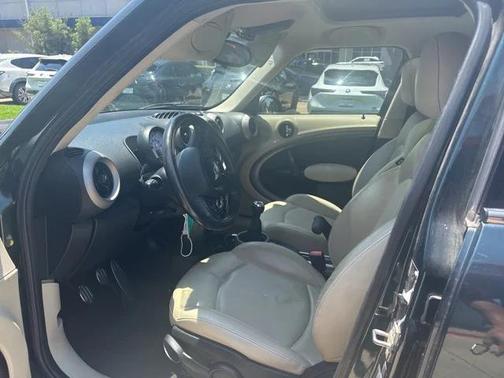 2011 MINI Cooper S Countryman Base