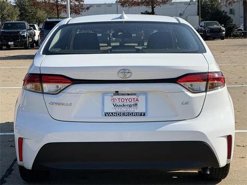 2025 Toyota Corolla LE