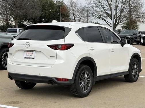 2017 Mazda CX-5 Sport