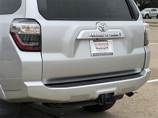 2022 Toyota 4Runner SR5