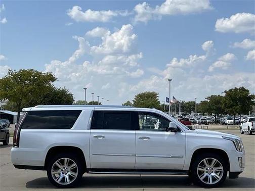 2019 Cadillac Escalade ESV Premium Luxury