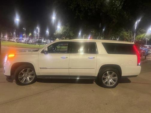 2019 Cadillac Escalade ESV Premium Luxury