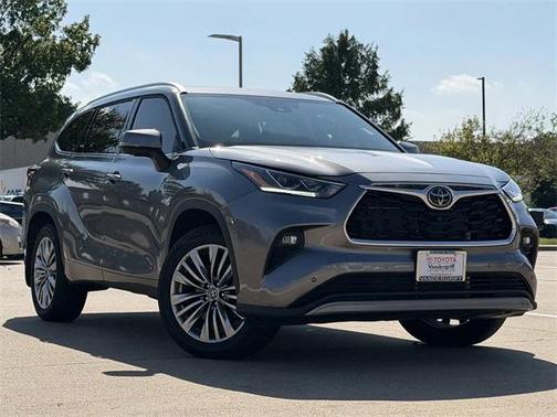 2025 Toyota Highlander Platinum