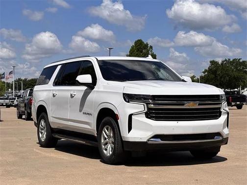 2023 Chevrolet Suburban LT