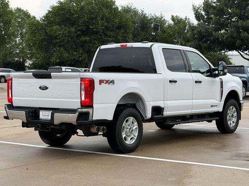 Oxford White 2024 Ford F-250 XLT