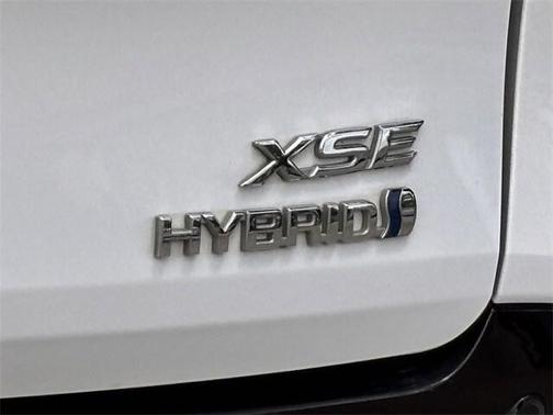 2023 Toyota Sienna XSE 7 Passenger