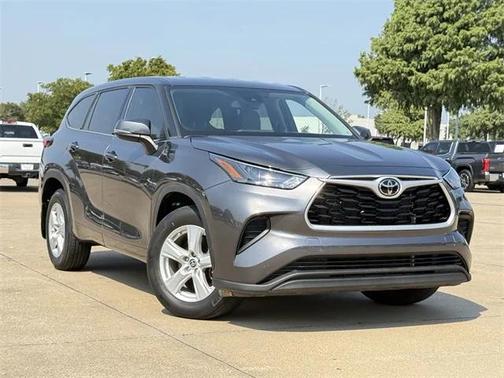 2022 Toyota Highlander L
