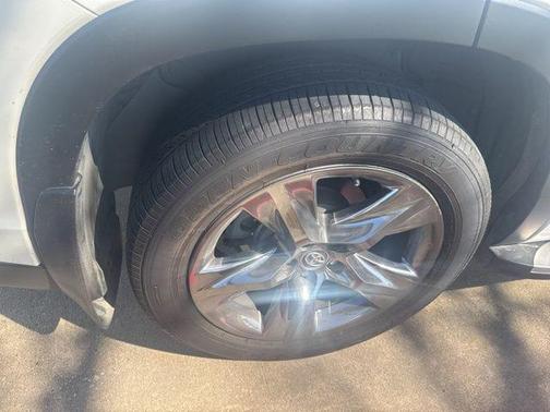 2018 Toyota Highlander Limited Platinum