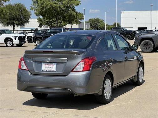 2018 Nissan Versa 1.6 S+