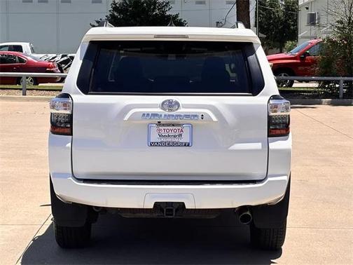 2022 Toyota 4Runner SR5