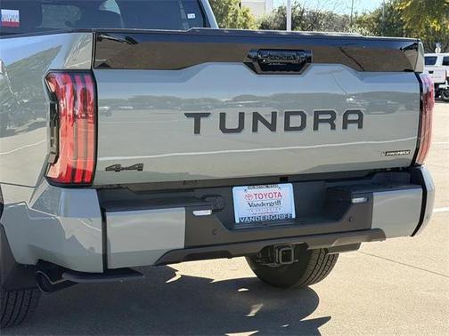2026 Toyota Tundra Hybrid Platinum