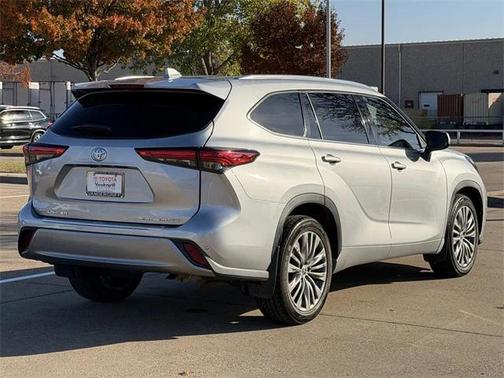 2020 Toyota Highlander Platinum