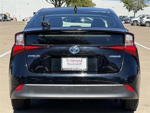 2021 Toyota Prius XLE