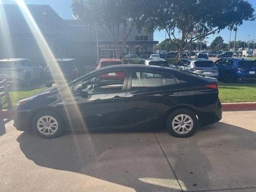 2021 Toyota Prius XLE