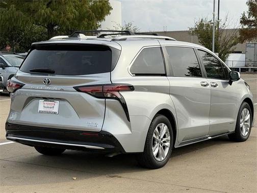 2021 Toyota Sienna Limited 7-Passenger