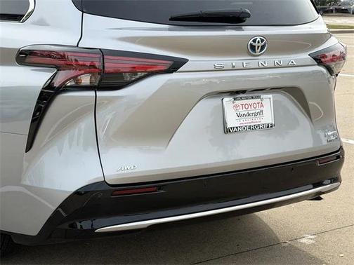 2021 Toyota Sienna Limited 7-Passenger