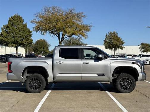 2024 Toyota Tundra Hybrid Platinum