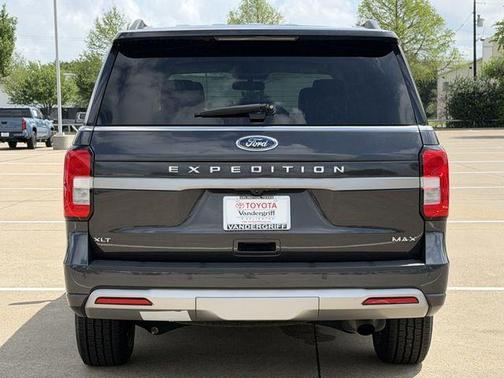 Dark Matter Gray 2024 Ford Expedition Max XLT