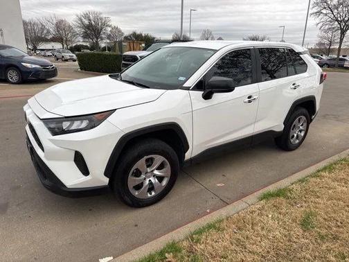 2022 Toyota RAV4 LE