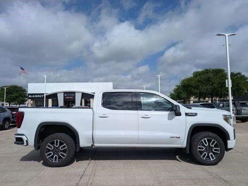 Summit White 2021 GMC Sierra 1500 AT4