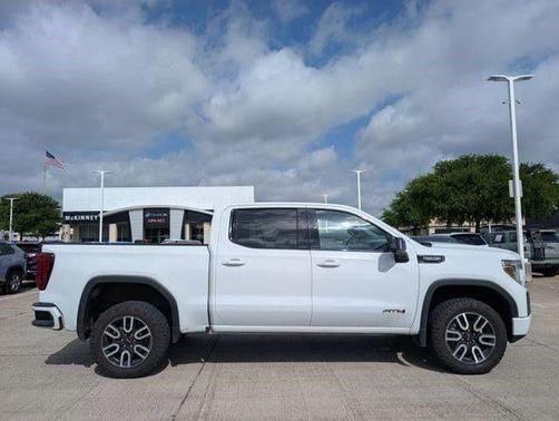 Summit White 2021 GMC Sierra 1500 AT4