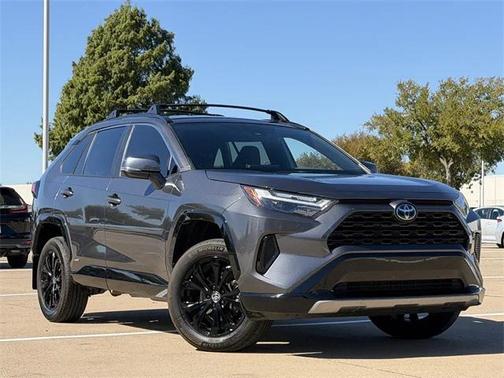 2024 Toyota RAV4 Hybrid SE