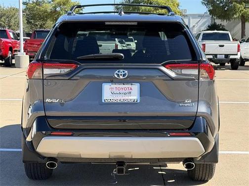 2024 Toyota RAV4 Hybrid SE