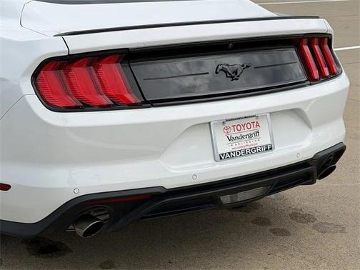 2022 Ford Mustang EcoBoost Premium