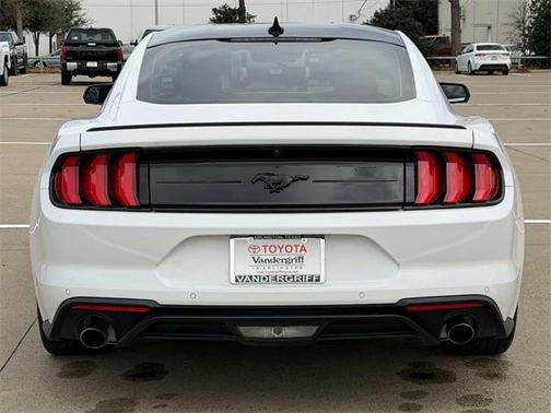 2022 Ford Mustang EcoBoost Premium