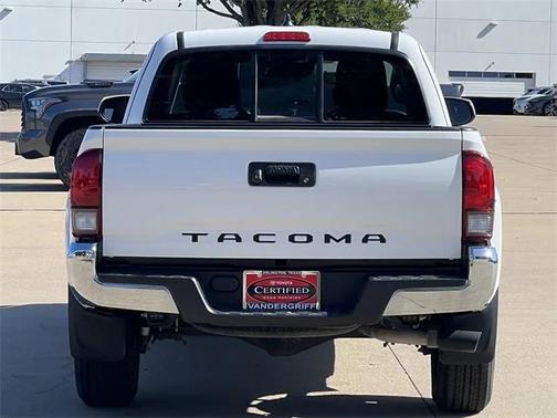 2022 Toyota Tacoma SR