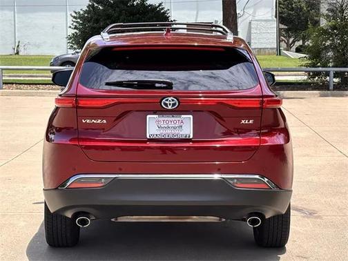 2024 Toyota Venza XLE